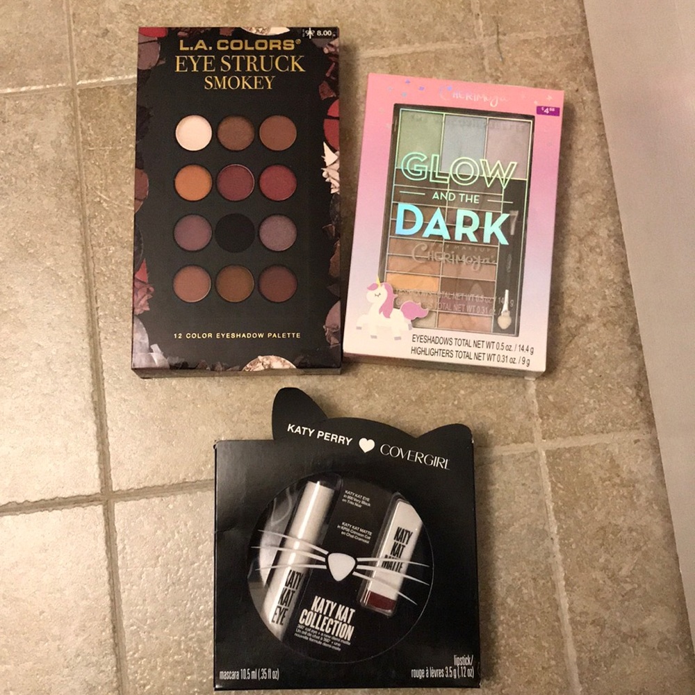 Makeup bundle